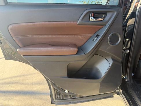 Used 2018 Subaru Forester 2.0XT Touring AWD/4WD image 21