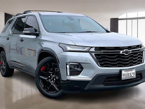 Used 2023 Chevrolet Traverse Premier w/ Redline Edition image 3