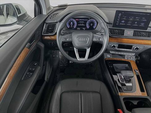 Certified 2023 Audi Q5 2.0T Premium Plus w/ Premium Plus Package AWD/4WD image 21