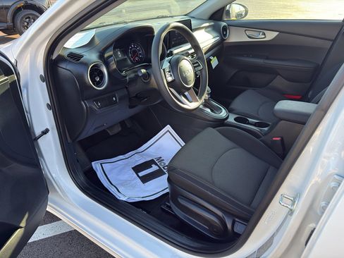 Certified 2024 Kia Forte LXS image 8