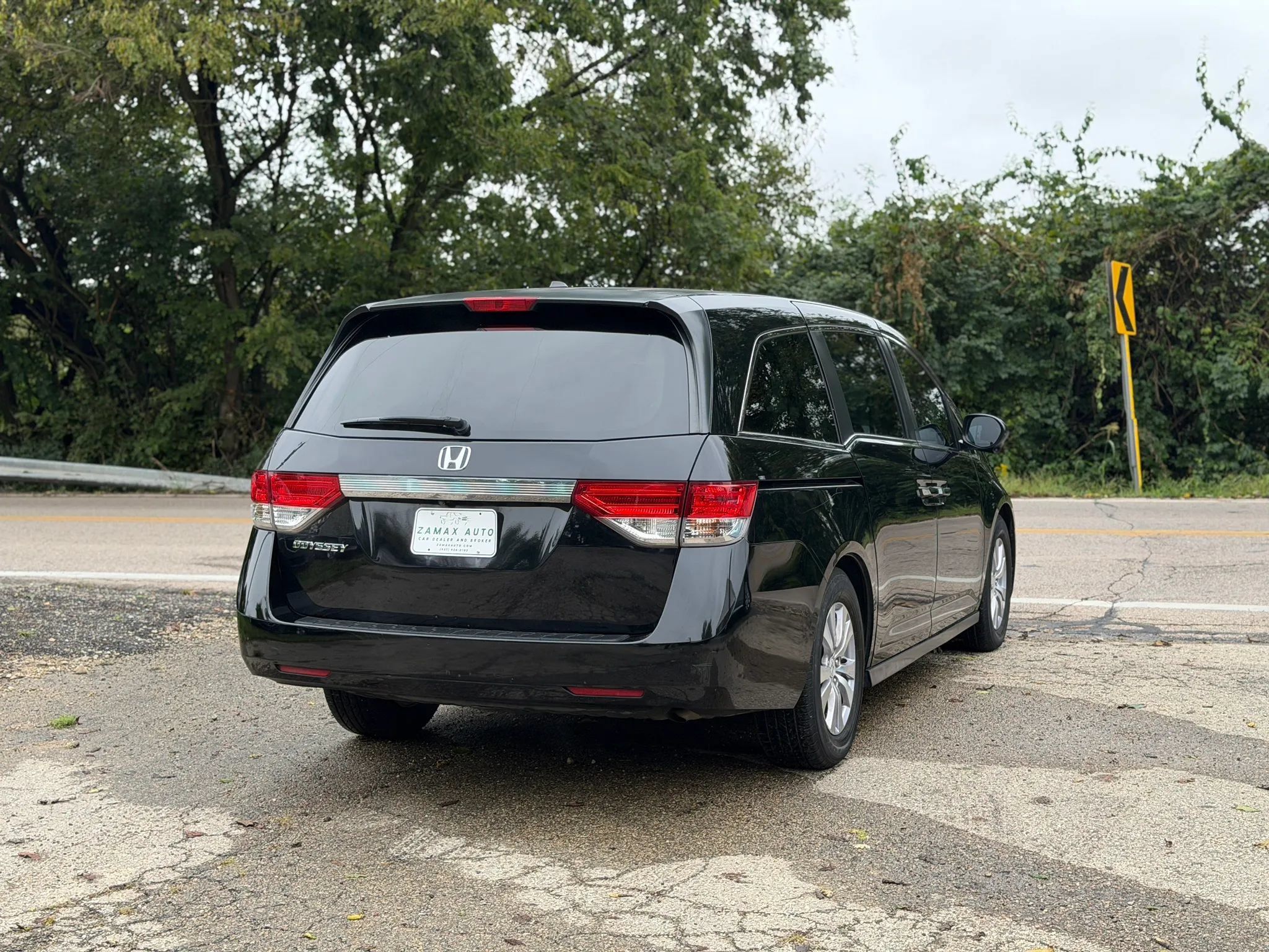 Used 2015 Honda Odyssey EX-L image 11