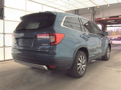 Used 2020 Honda Pilot EX image 2