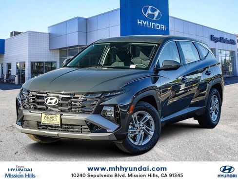New 2026 Hyundai Tucson SE image 1