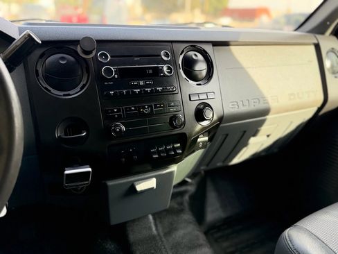 Used 2016 Ford F450 XL w/ Power Equipment Group image 17