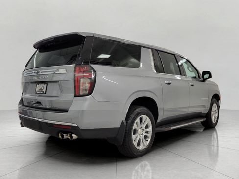 Used 2024 Chevrolet Suburban Premier image 19