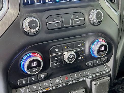 Certified 2021 GMC Sierra 2500 Denali w/ Denali Ultimate Package AWD/4WD image 14