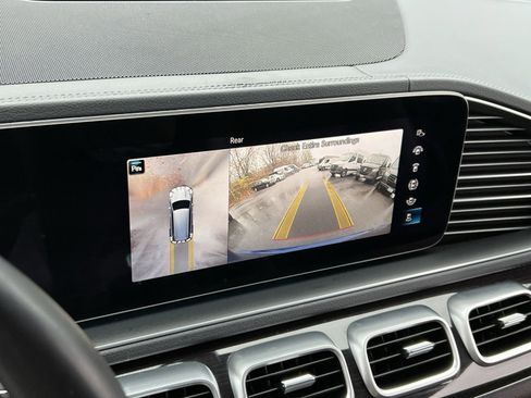 Certified 2022 Mercedes-Benz GLS 450 4MATIC image 17