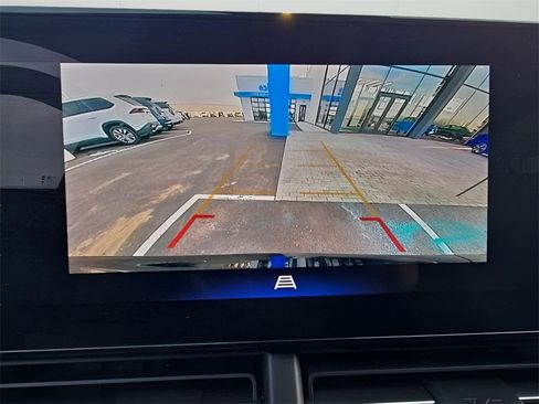 Used 2024 Chevrolet Trax RS w/ Driver Confidence Package image 27