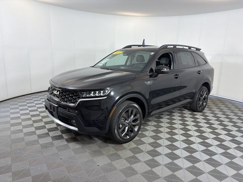 Certified 2023 Kia Sorento X-Line EX AWD/4WD image 2