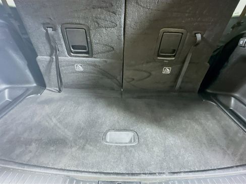 Used 2021 Jeep Grand Cherokee L Laredo image 30