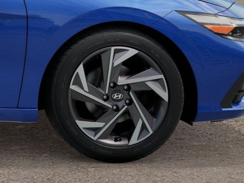 New 2026 Hyundai Elantra Limited image 8