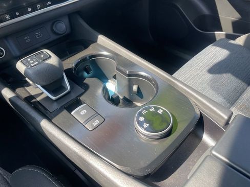 Certified 2023 Nissan Rogue SV AWD/4WD image 19