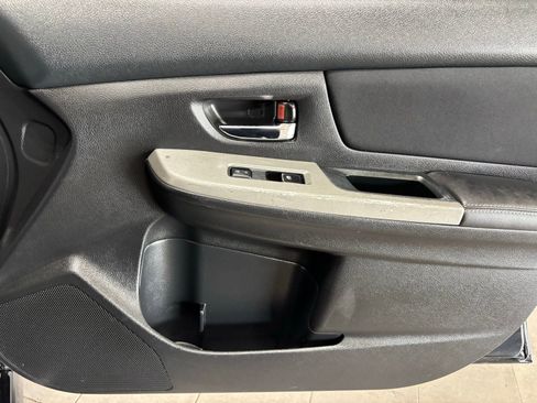 Used 2015 Subaru Crosstrek 2.0i Premium image 17