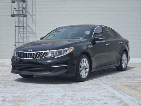 Used 2016 Kia Optima EX image 3