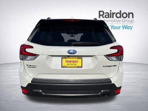 Used 2023 Subaru Forester Premium image 8