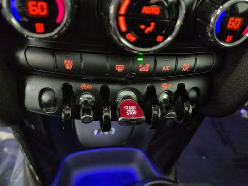 Used 2015 MINI Cooper S image 13