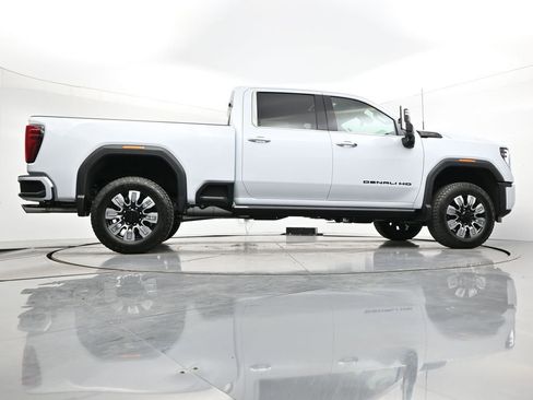 New 2026 GMC Sierra 3500 Denali w/ Denali Reserve Package image 29