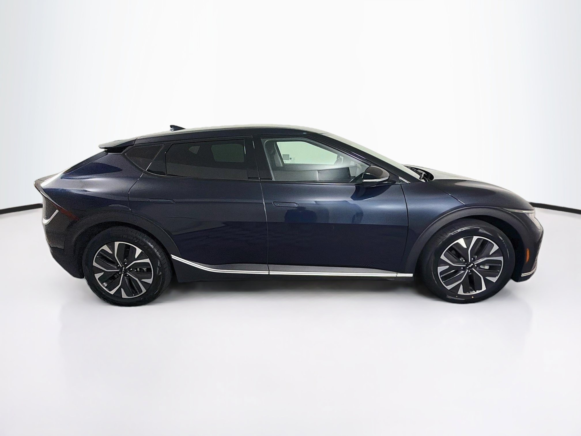 Used 2024 Kia EV6 Light RWD image 10