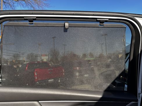 Certified 2025 MAZDA CX-90 3.3 Turbo S w/ Premium Package image 10