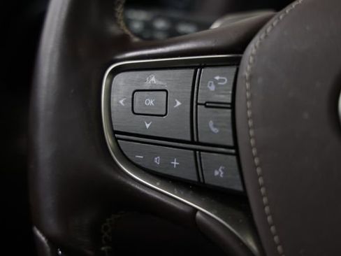 Used 2019 Lexus LS 500 AWD image 37