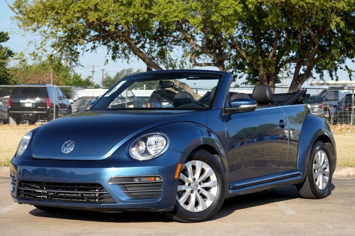 Used 2019 Volkswagen Beetle 2.0T S FWD image 2