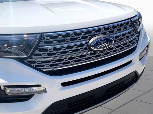 Used 2022 Ford Explorer Limited w/ Equipment Group 301A RWD image 30