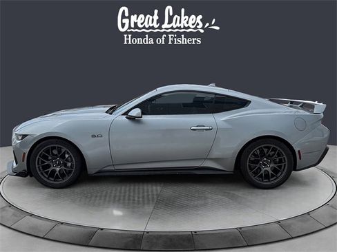 Used 2024 Ford Mustang GT Premium image 2