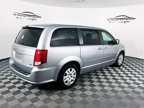 Used 2016 Dodge Grand Caravan SE w/ Quick Order Package 29E SE FWD image 8