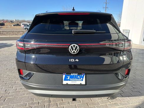 Certified 2023 Volkswagen ID.4 Pro S Plus image 4