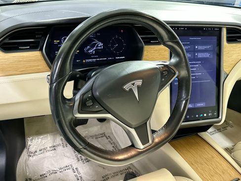 Used 2019 Tesla Model S Long Range image 17