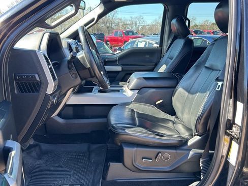 Used 2018 Ford F150 Lariat w/ Equipment Group 502A Luxury AWD/4WD image 5