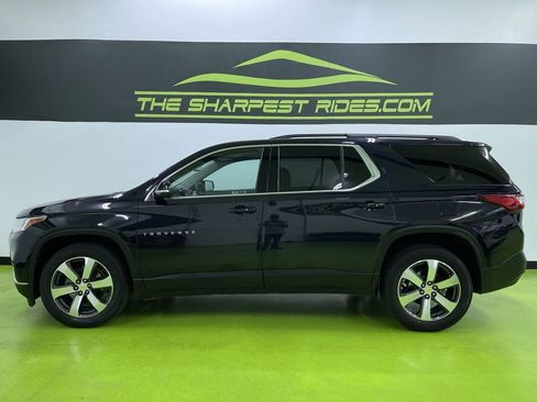 Used 2020 Chevrolet Traverse LT w/ LT Premium Package image 6