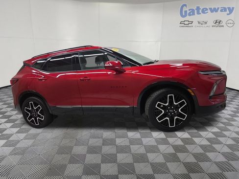 Used 2023 Chevrolet Blazer RS w/ Driver Confidence II Package AWD/4WD image 1