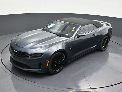 Used 2020 Chevrolet Camaro LT image 15