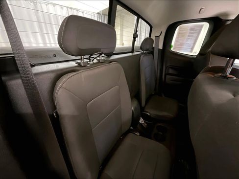 Used 2017 GMC Canyon SLE w/ SLE Convenience Package image 16