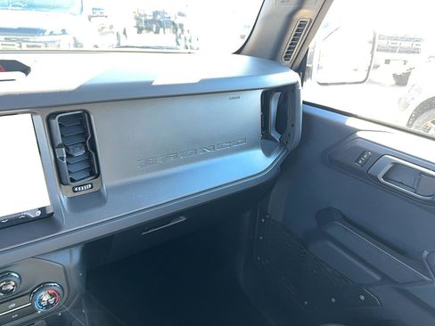 New 2025 Ford Bronco Base w/ Sasquatch Package image 17