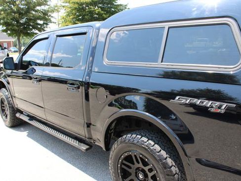 Used 2017 Ford F150 XLT w/ Equipment Group 302A Luxury AWD/4WD image 12