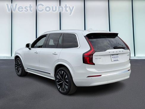 Certified 2025 Volvo XC90 B6 Plus image 7