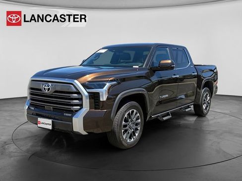 Certified 2025 Toyota Tundra Limited AWD/4WD image 3