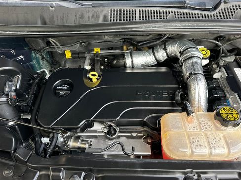 Certified 2022 Chevrolet Trax LT w/ Driver Confidence Package AWD/4WD image 24