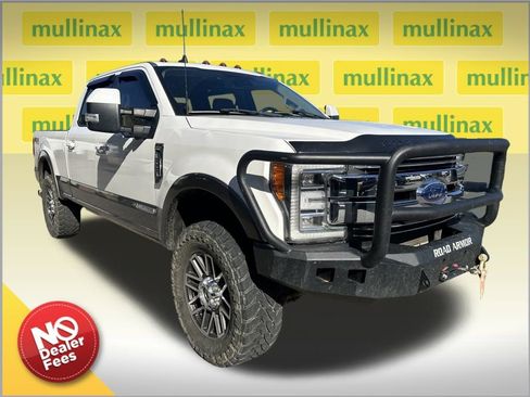 Used 2019 Ford F250 Lariat w/ Lariat Ultimate Package image 1