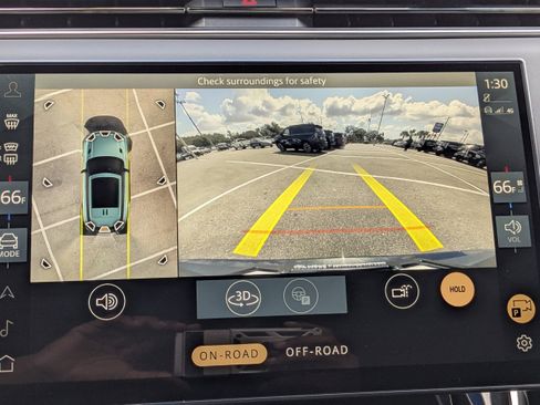 Used 2024 Land Rover Range Rover Sport SE image 23