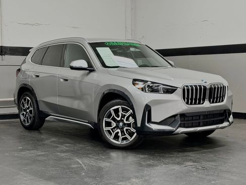 Used 2025 BMW X1 xDrive28i w/ Convenience Package AWD/4WD image 2