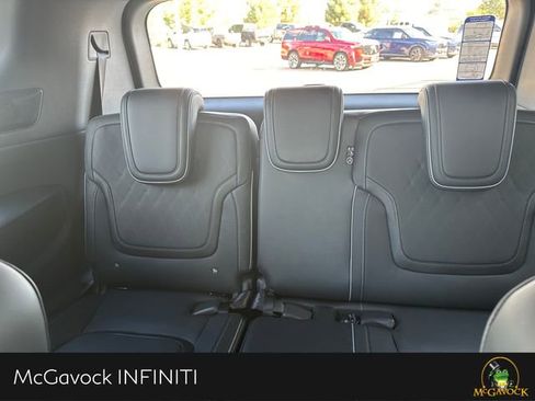 New 2026 INFINITI QX80 Autograph w/ Premium Cargo Package image 26