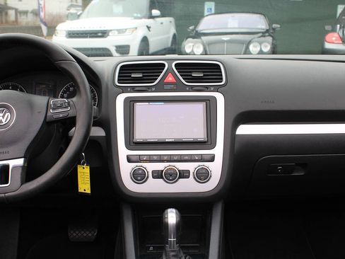 Used 2014 Volkswagen Eos Komfort image 16