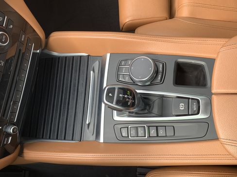 Used 2019 BMW X6 sDrive35i w/ M Sport Package image 25