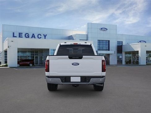 New 2026 Ford F150 XLT w/ XLT Chrome Appearance Package RWD image 5