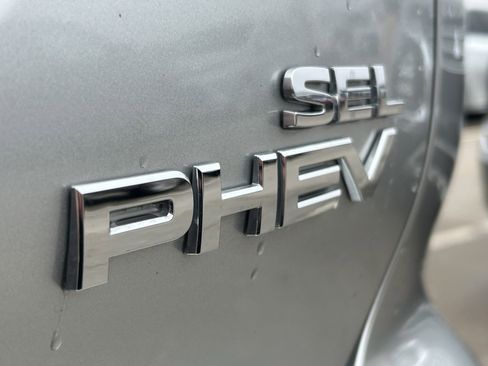 Used 2023 Mitsubishi Outlander SEL image 9