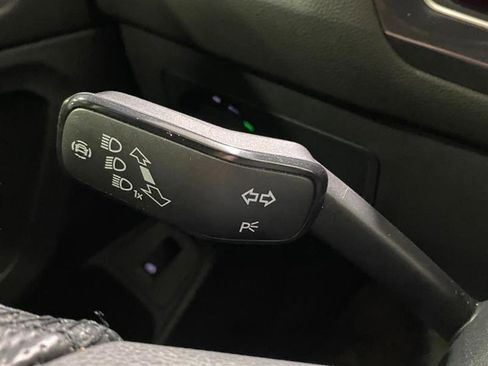 Used 2022 Volkswagen Tiguan SE R-Line image 22