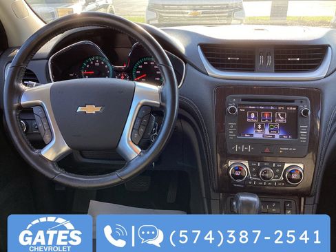 Used 2015 Chevrolet Traverse LT image 20